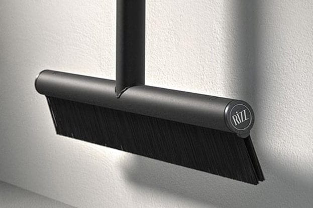 <p>Scopa di design RiZZ</p>