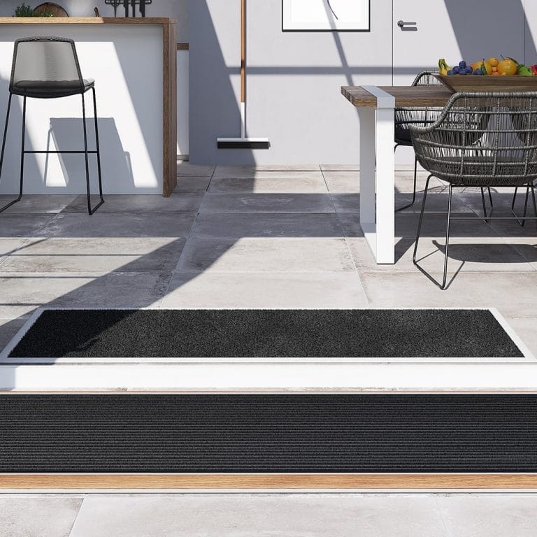 Garden indoor design bezem
